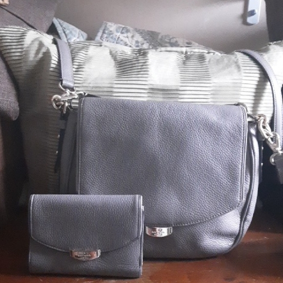 Kate Spade Charcoal Crossbody Bag and Wallet Set - Picture 1 of 3